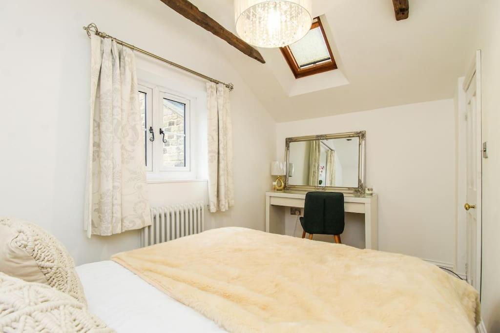 Millstone Cottage Newmillerdam Hill Top Екстер'єр фото