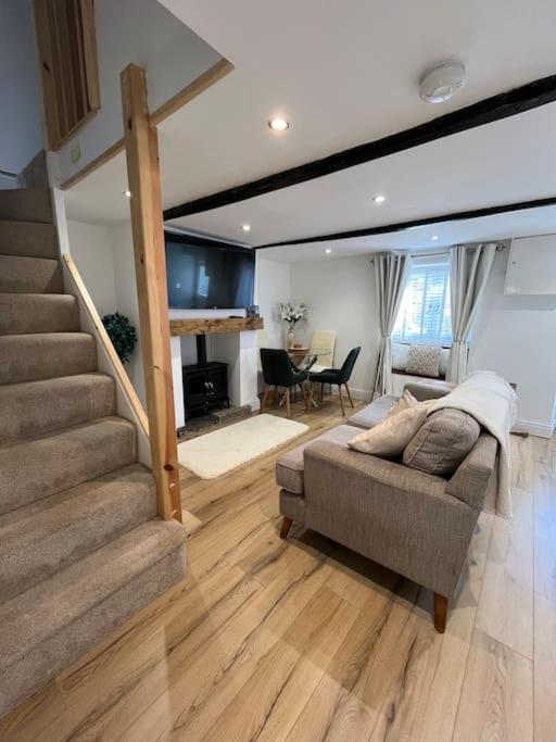 Millstone Cottage Newmillerdam Hill Top Екстер'єр фото